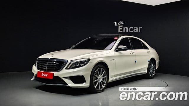 Mercedes-Benz S-Class W222