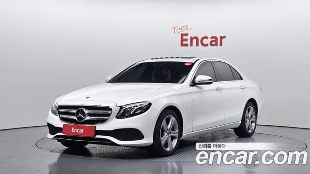 Mercedes-Benz E-Class W213 1