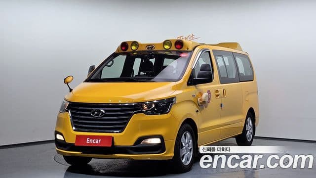 Hyundai The New Grand Starex