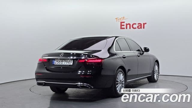 Mercedes-Benz E-Class W213 2