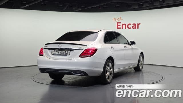 Mercedes-Benz C-Class W205 2