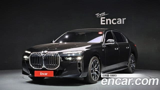 BMW 7 Series (G70)