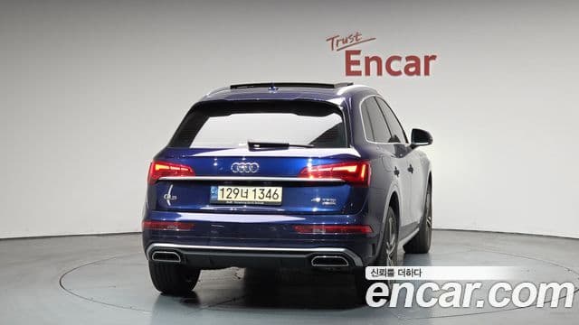Audi Q5 (FY) 4