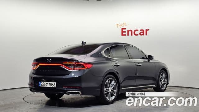 Hyundai Grandeur IG 2