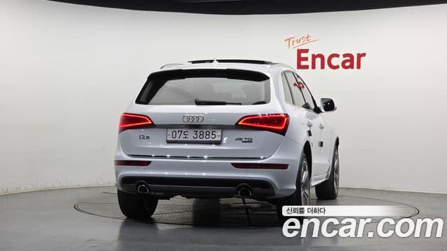 Audi Q5 4