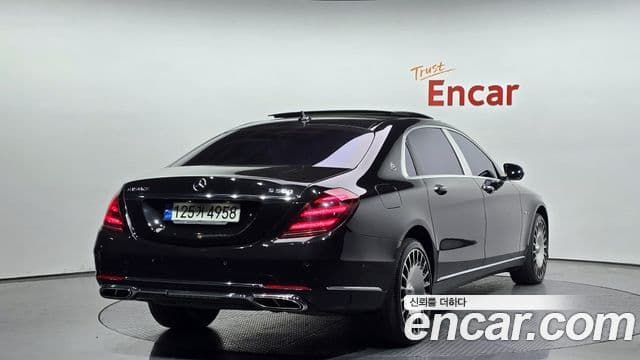 Mercedes-Benz S-Class W222 2
