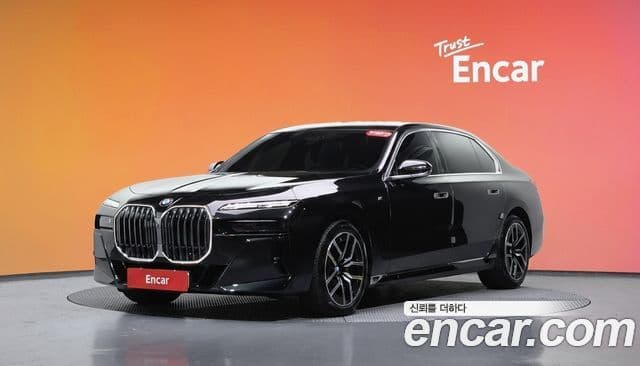 BMW 7 Series (G70)