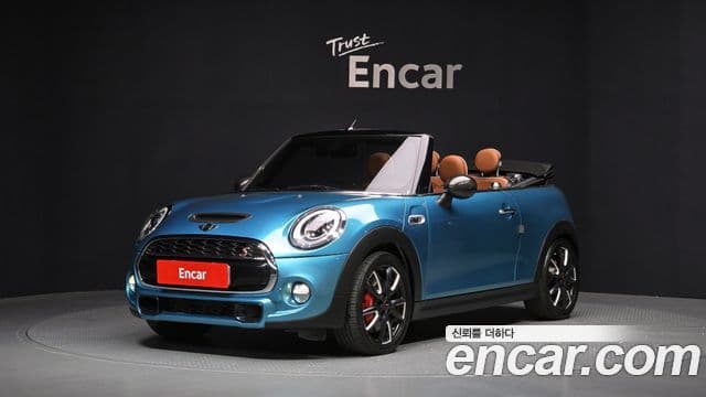 MINI Cooper S Convertible 1