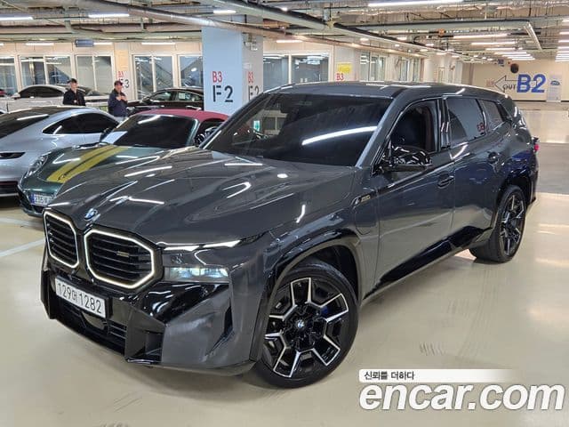 BMW XM (G09)