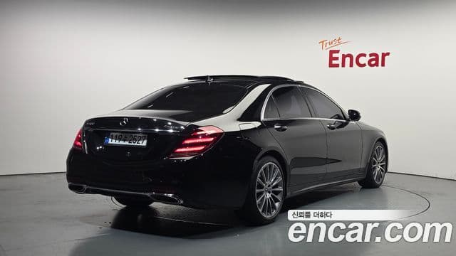 Mercedes-Benz S-Class W222 2
