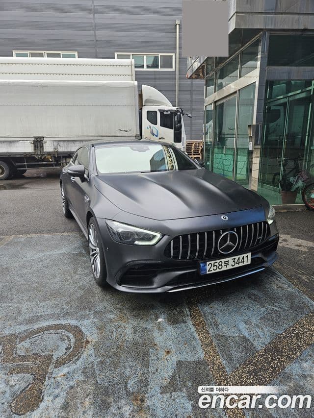 Mercedes-Benz AMG GT 1