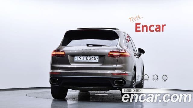 Porsche New Cayenne 4