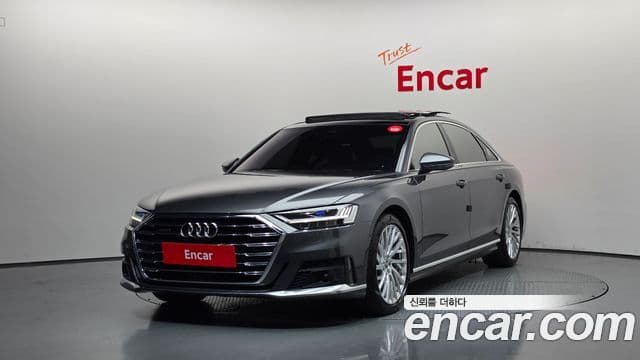 Audi A8 (D5)