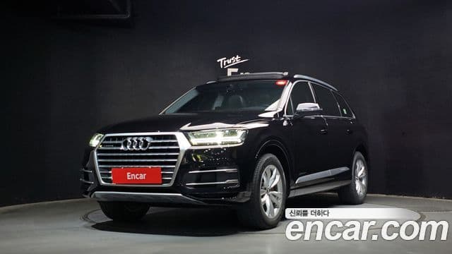 Audi Q7 (4M)