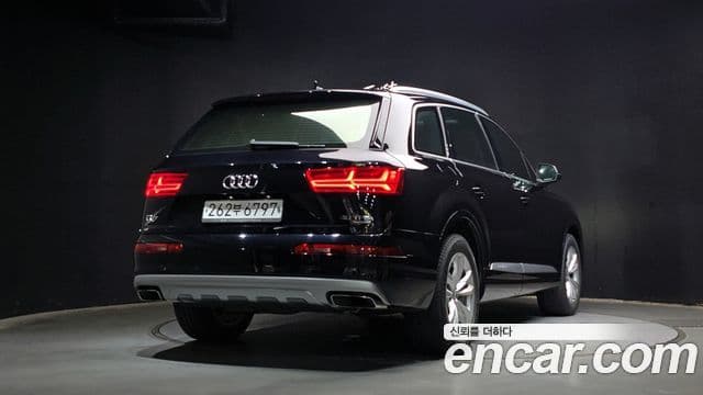 Audi Q7 (4M) 2