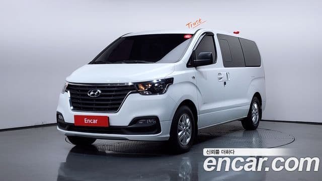 Hyundai The New Grand Starex 1