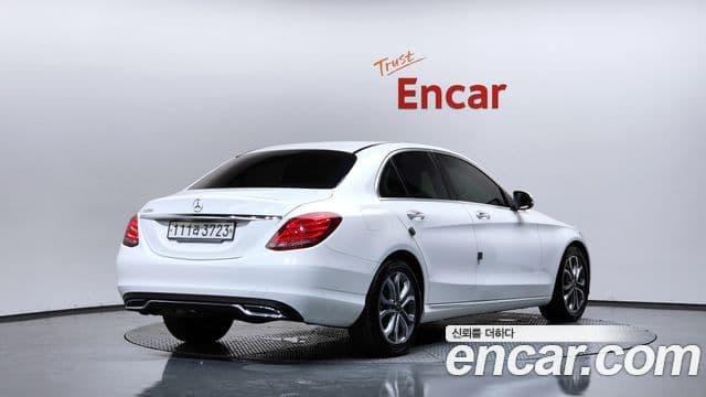 Mercedes-Benz C-Class W205 2