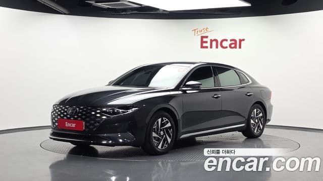 Hyundai The New Grandeur IG Hybrid 1