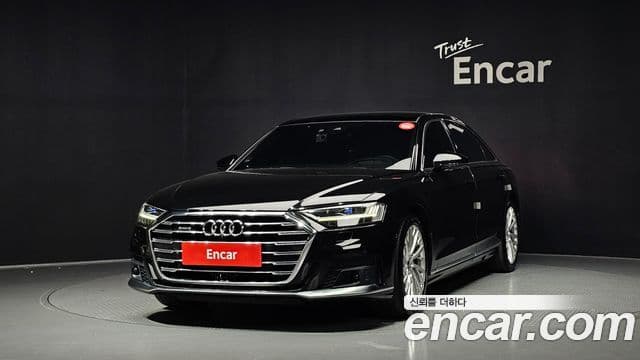 Audi A8 (D5)