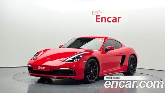 Porsche 718 Cayman 1