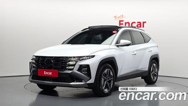 Hyundai The New Tucson Hybrid (NX4)