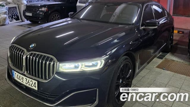 BMW 7 Series (G11)