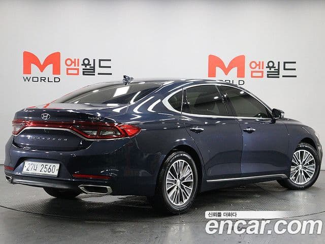 Hyundai Grandeur IG Hybrid 3