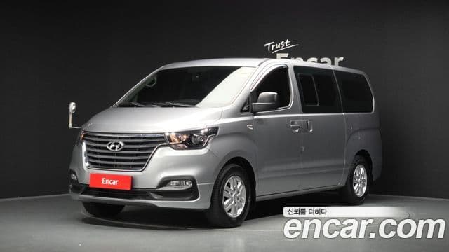 Hyundai The New Grand Starex 1