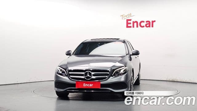 Mercedes-Benz E-Class W213 3