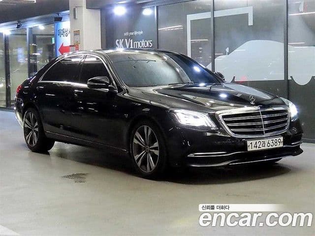 Mercedes-Benz S-Class W222