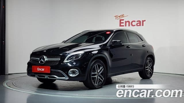 Mercedes-Benz GLA-Class X156