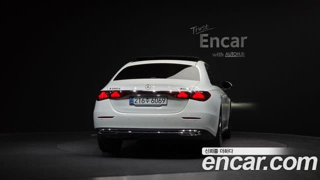 Mercedes-Benz E-Class W214 4
