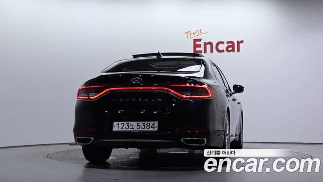 Hyundai Grandeur IG 4