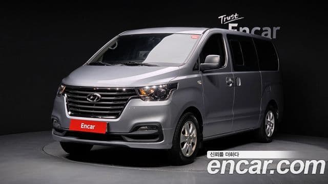 Hyundai The New Grand Starex