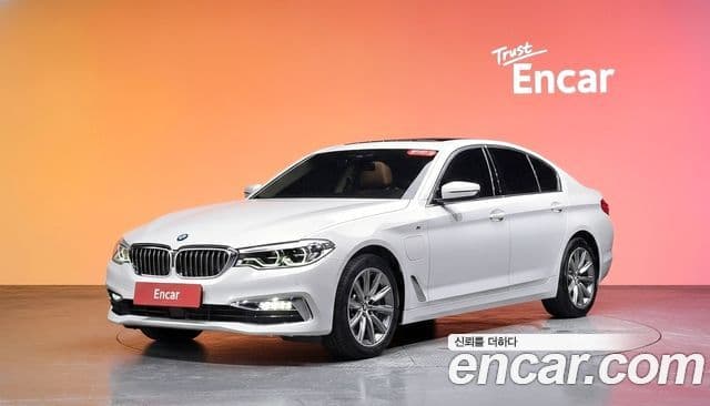 BMW 5 Series (G30)