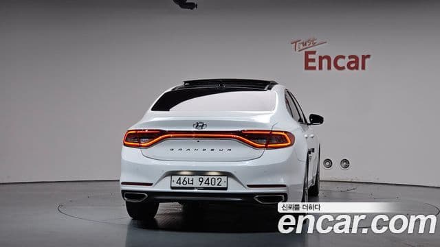 Hyundai Grandeur IG 4