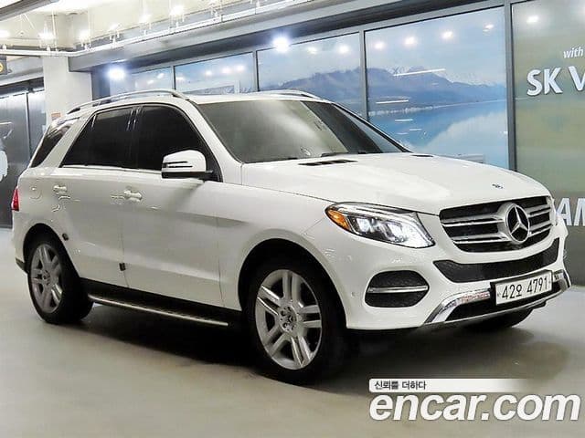 Mercedes-Benz GLE-Class W166
