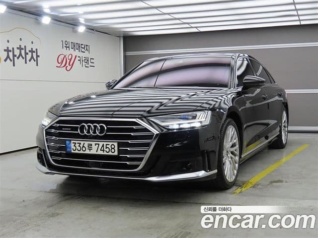 Audi A8 (D5)