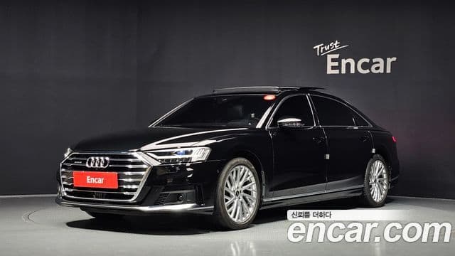 Audi A8 (D5)