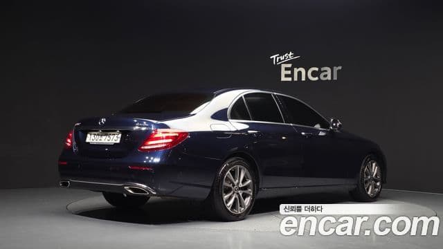 Mercedes-Benz E-Class W213 2
