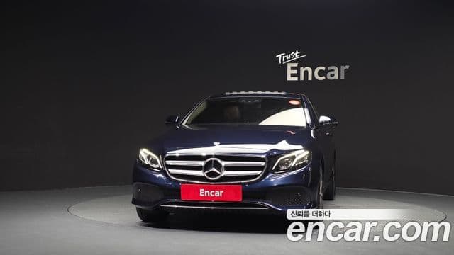 Mercedes-Benz E-Class W213 3