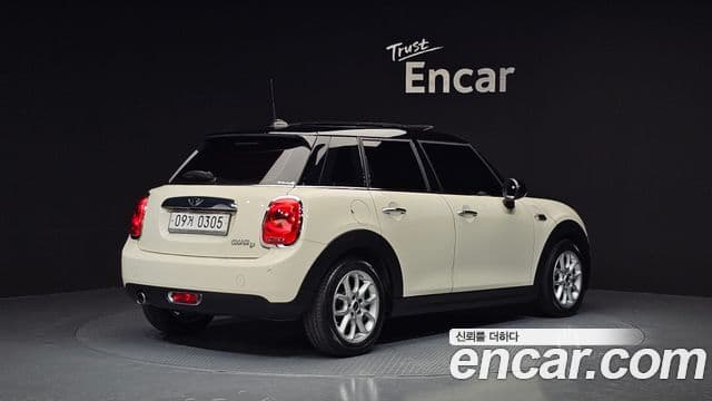MINI Cooper D 2
