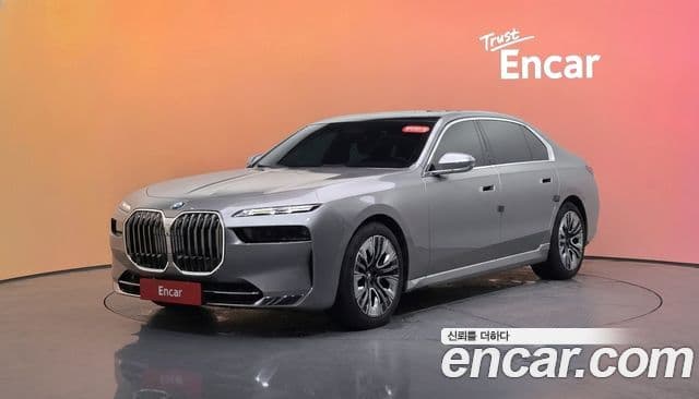 BMW 7 Series (G70)