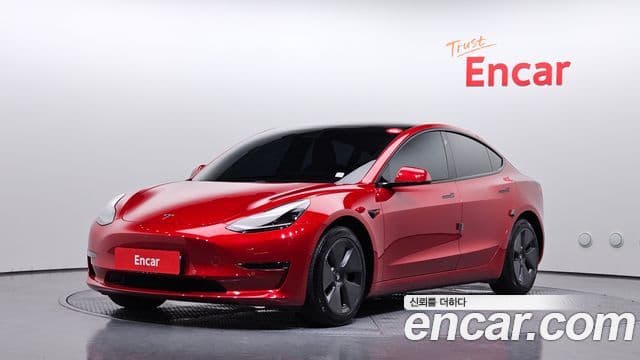 Tesla Model 3 1