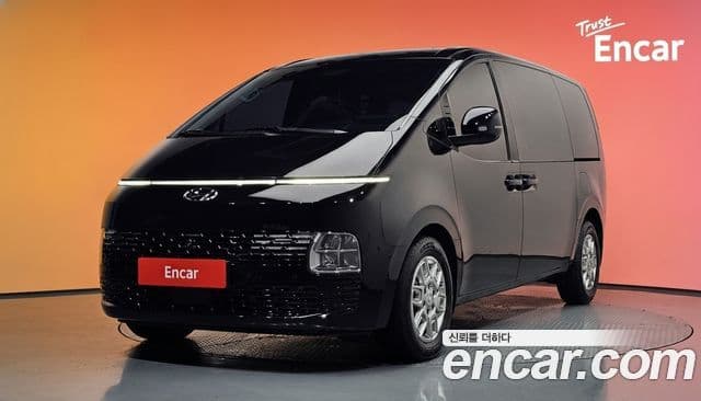 Hyundai Staria