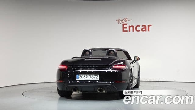 Porsche 718 Boxster 4
