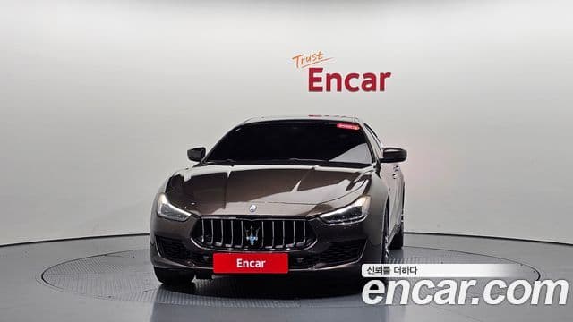 Maserati Ghibli 3