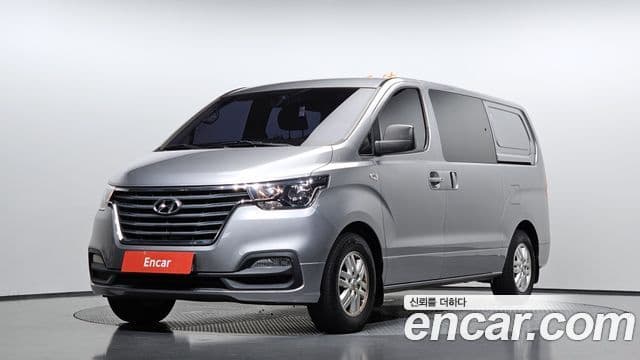 Hyundai The New Grand Starex