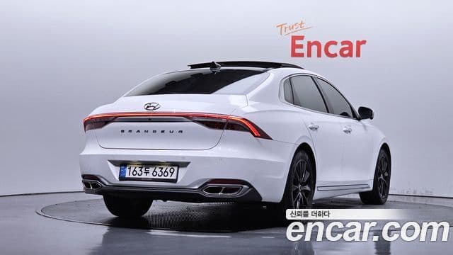 Hyundai The New Grandeur IG Hybrid 2