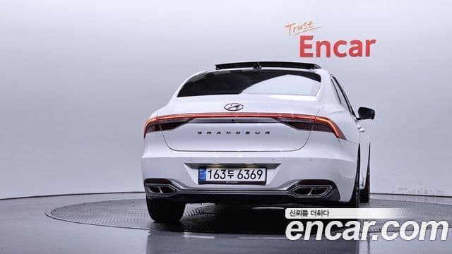 Hyundai The New Grandeur IG Hybrid 4